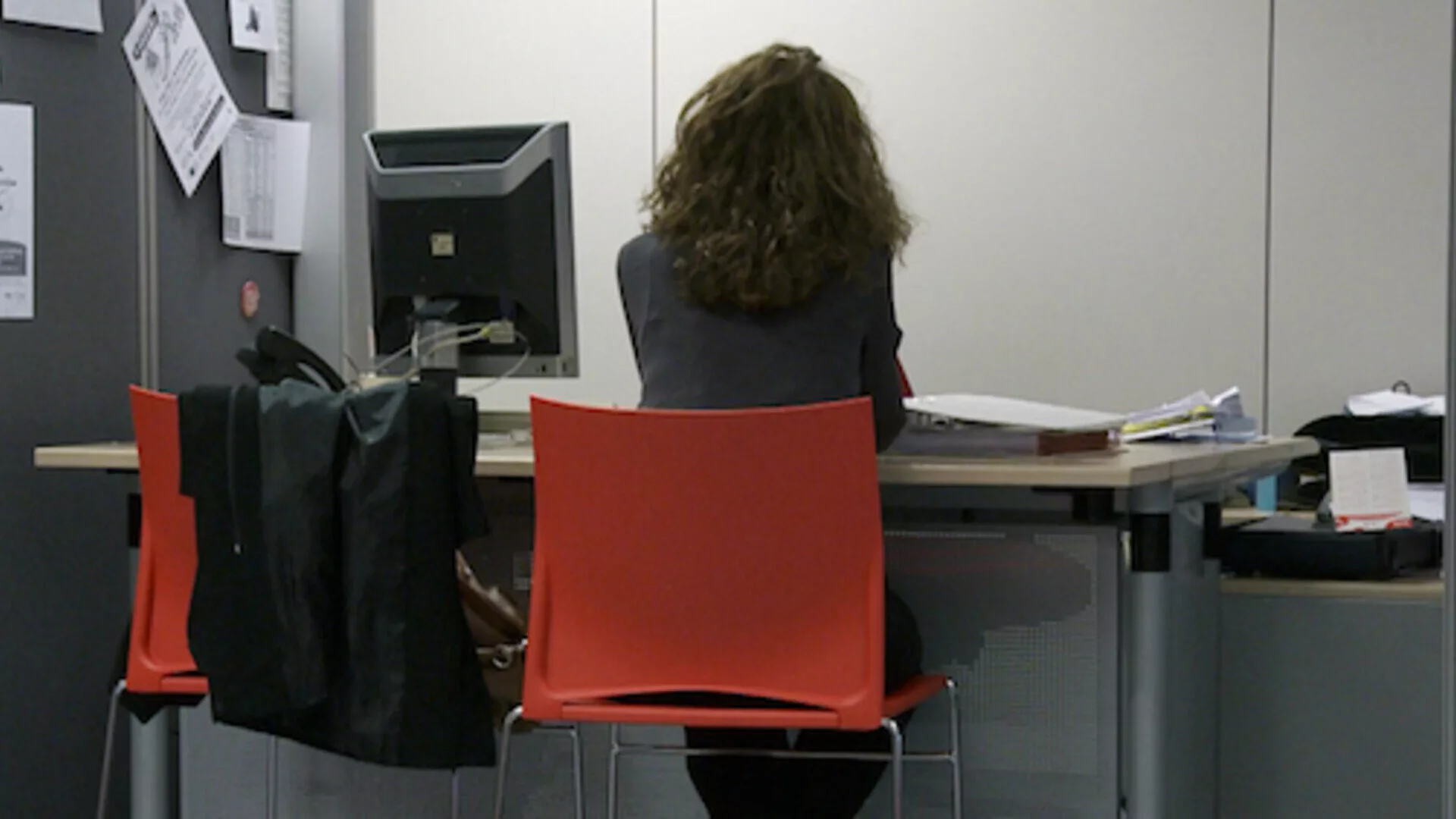 csm_Bureau_DeChomage_STILLS_SD